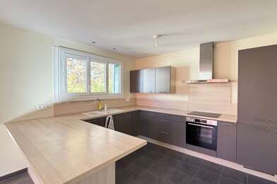 Maison 5 pièces 2200 €