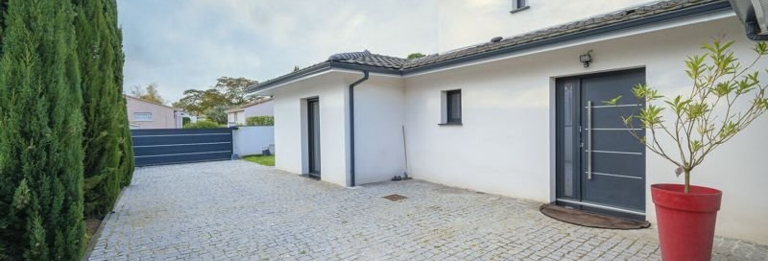 Maison 5 Pièces 168 m² à vendre à Saint-Médard-d'Eyrans (33650)