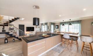 Maison 5 Pièces 168 m² à vendre à Saint-Médard-d'Eyrans (33650)