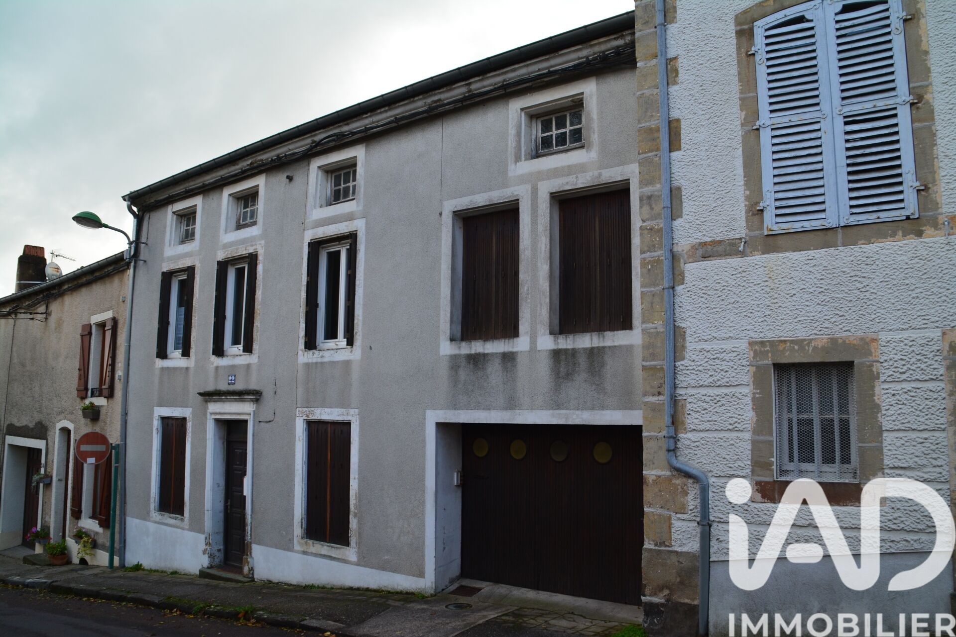 Bourbonne-Les-Bains - 190m² - 12p. - 6ch.