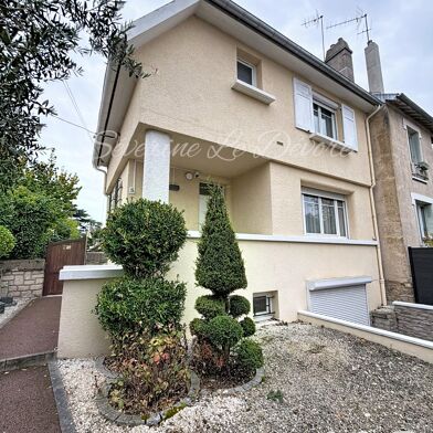 Maison 7 pièces 499000 €