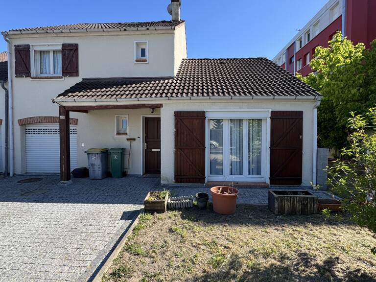Vente Maison/villa 5 pièces — photo 1
