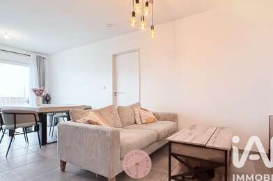 Appartement 3 pièces 240000 €