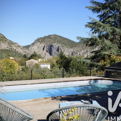 Maison 5 pièces 699000 €