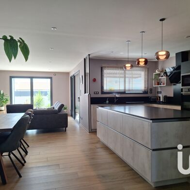 Maison 5 pièces 495000 €