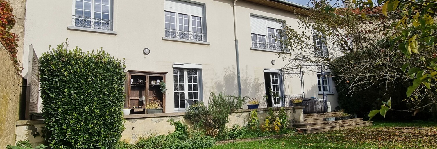 Maison 11 Pièces 326 m² à vendre à Scey-sur-Saône-et-Saint-Albin (70360)