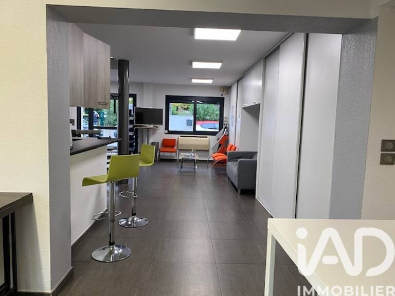 Vente Immeuble 214 m&sup2; — photo 1