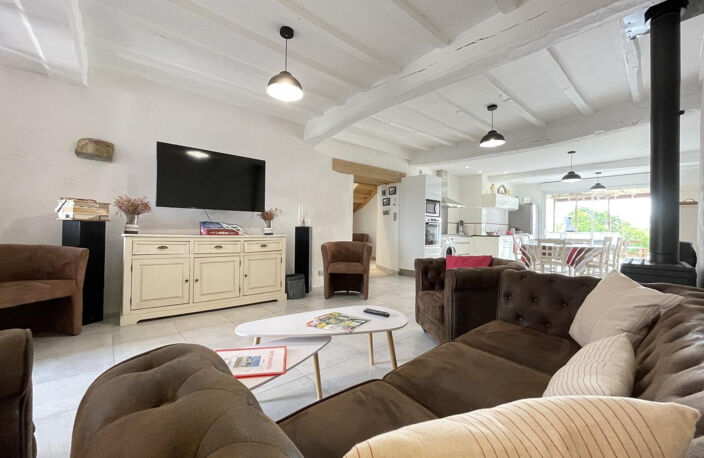 Authentique ferme rénovée avec gîte et dépendances — photo 3
