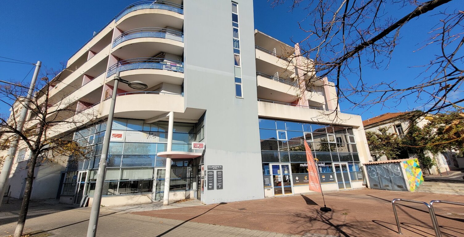 Local commercial — photo 1