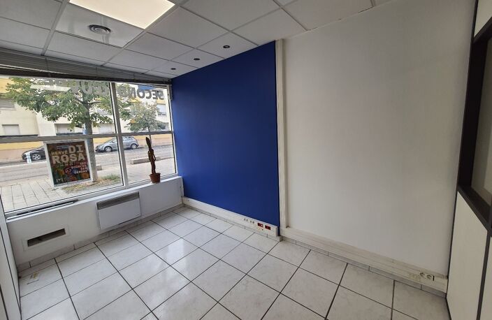 Local commercial — photo 5