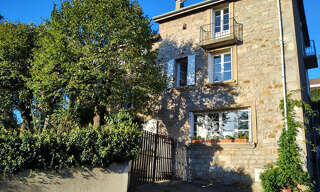 Maison 8 Pièces 210 m² à vendre à Saint-Priest-en-Jarez (42270)