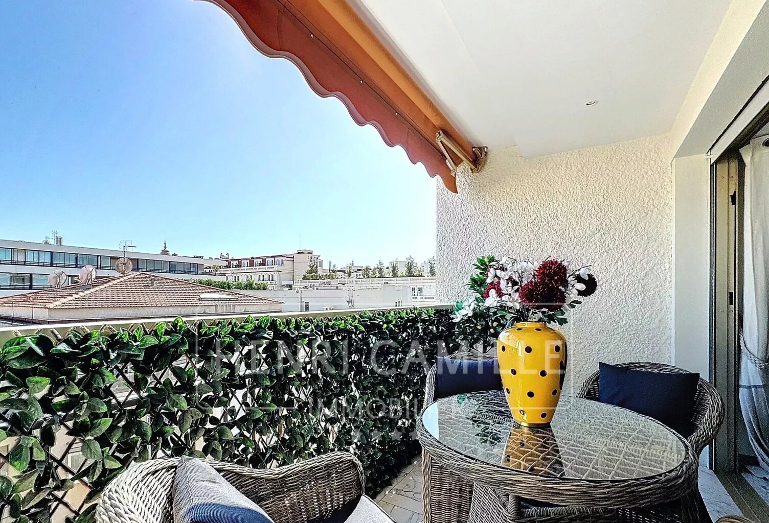 CANNES BANANE 3 Pièces - Terrasse — photo 1