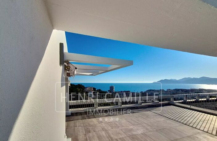 Cannes Dernier étage vue mer — photo 3