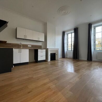 Appartement 3 pièces 800 €