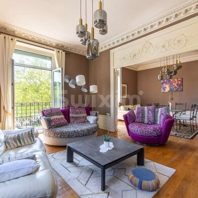 Appartement 5 pièces 240000 €