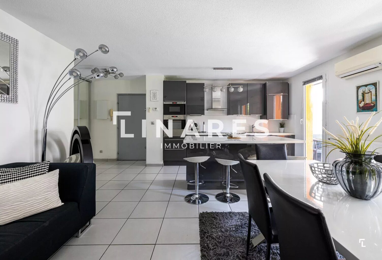 LE CLEMENTIN - Appartement T4 de 82m2 - Cave - 13011 — photo 1