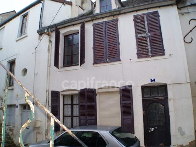 🏡 Maison en pierre à rénover – plein cœur du centre historique de Montbard — photo du bien