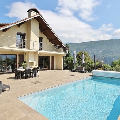 Maison 9 pièces 795000 €