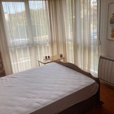 Appartement 1 pièces 700 €