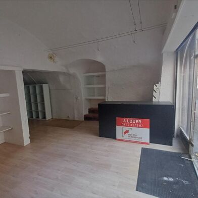 Commerce 1 pièces 330 €