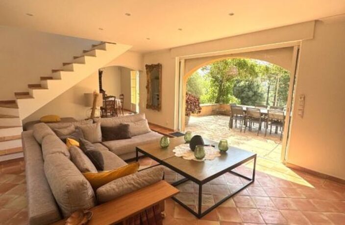 Villa Bastide avec 4 Suites Parentales, Piscine et Vue Dégagée — photo 4