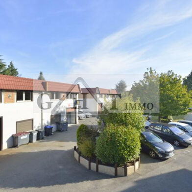 Local industriel  4458 €