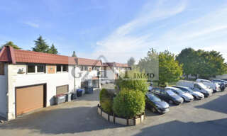 Local industriel  456 m² à louer à Massy (91300)