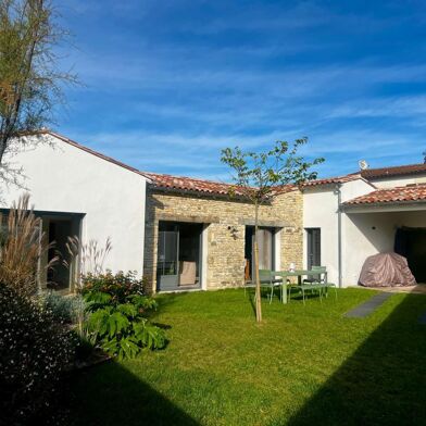 Maison 4 pièces 799000 €