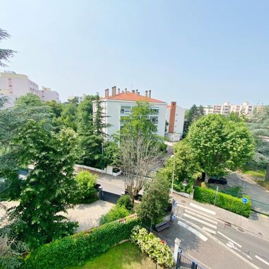 Appartement 5 pièces 282000 €