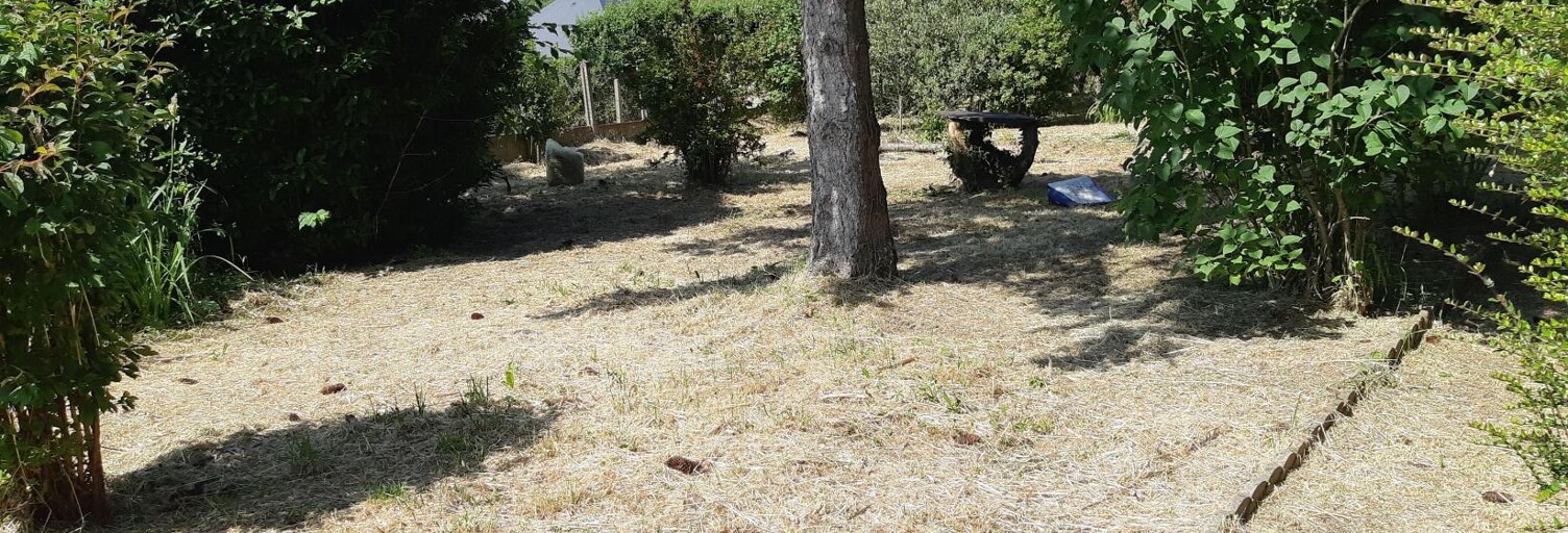 Terrain  915 m² à vendre à Saint-Julien-de-Vouvantes (44670)