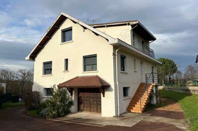 Maison 6 pièces 2350 €