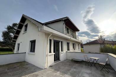 Maison 6 pièces 2500 €