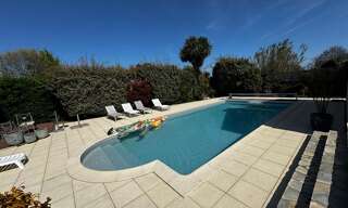 Maison 5 Pièces 220 m² à vendre à Saint-Hilaire-de-Chaléons (44680)