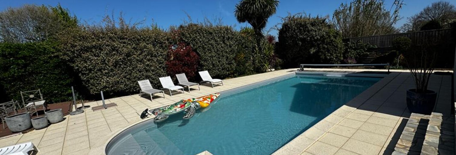 Maison 5 Pièces 220 m² à vendre à Saint-Hilaire-de-Chaléons (44680)