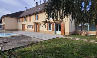 Maison 10 Pièces 253 m² à vendre à Les Abrets en Dauphiné (38490)