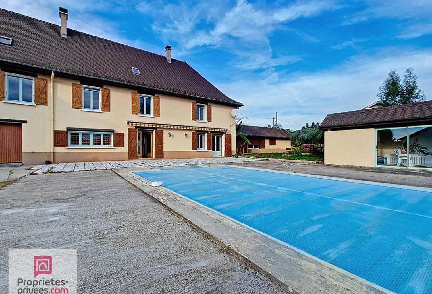 Grande propriété 253 m2 - dépendances aménageables- piscine & espace bien-être — photo 1