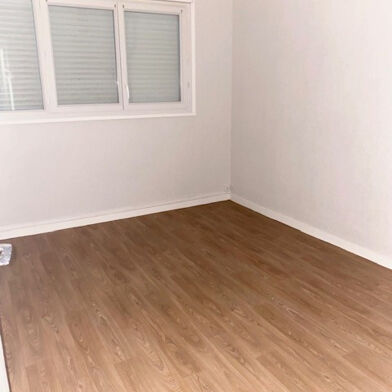 Appartement 3 pièces 445 €
