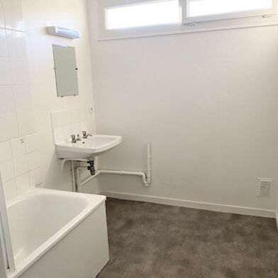 Appartement 3 pièces 448 €