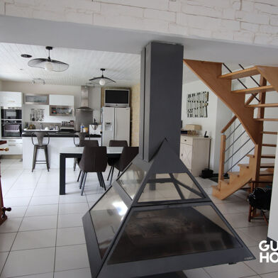 Maison 5 pièces 405600 €