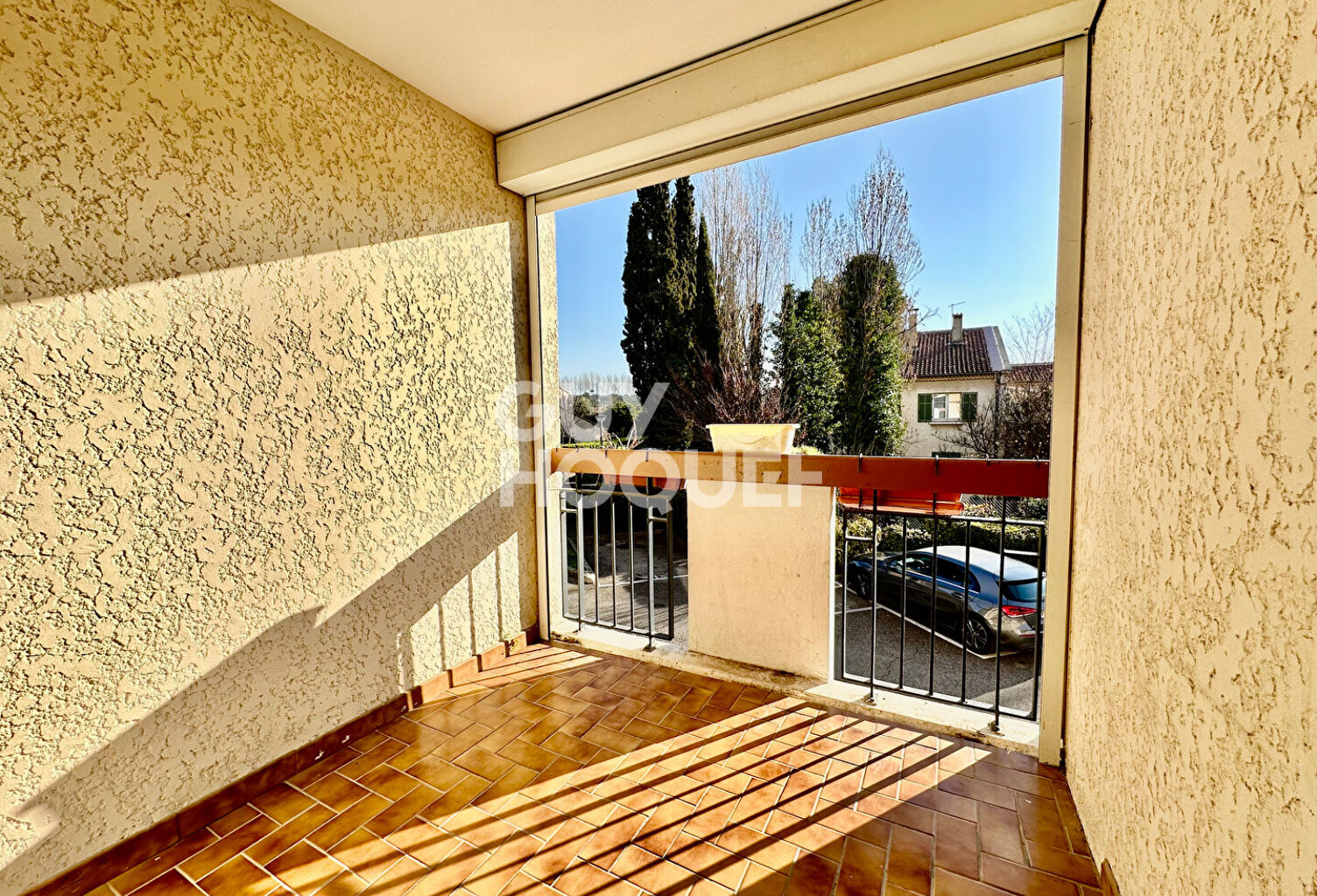 Appartement T3 de 67 m² avec parking et loggia — photo 1