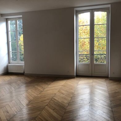 Appartement 4 pièces 1348 €