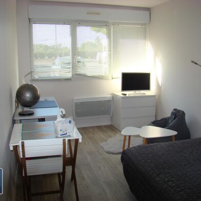 Appartement 1 pièces 390 €