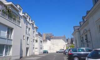 Garage   m² à louer à Tours (37000)