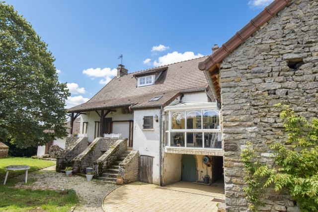 Villa / Maison  T6 à vendre Buxy 71390