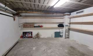 Garage  38 m² à louer à Marseille 12 (13012)