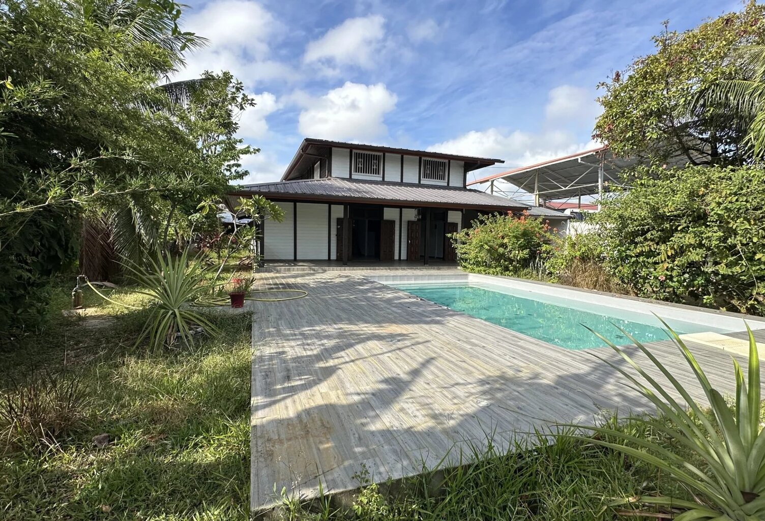 VOTRE villa T5 avec piscine dans un quartier calme et proche de toutes les commodités. — photo 1