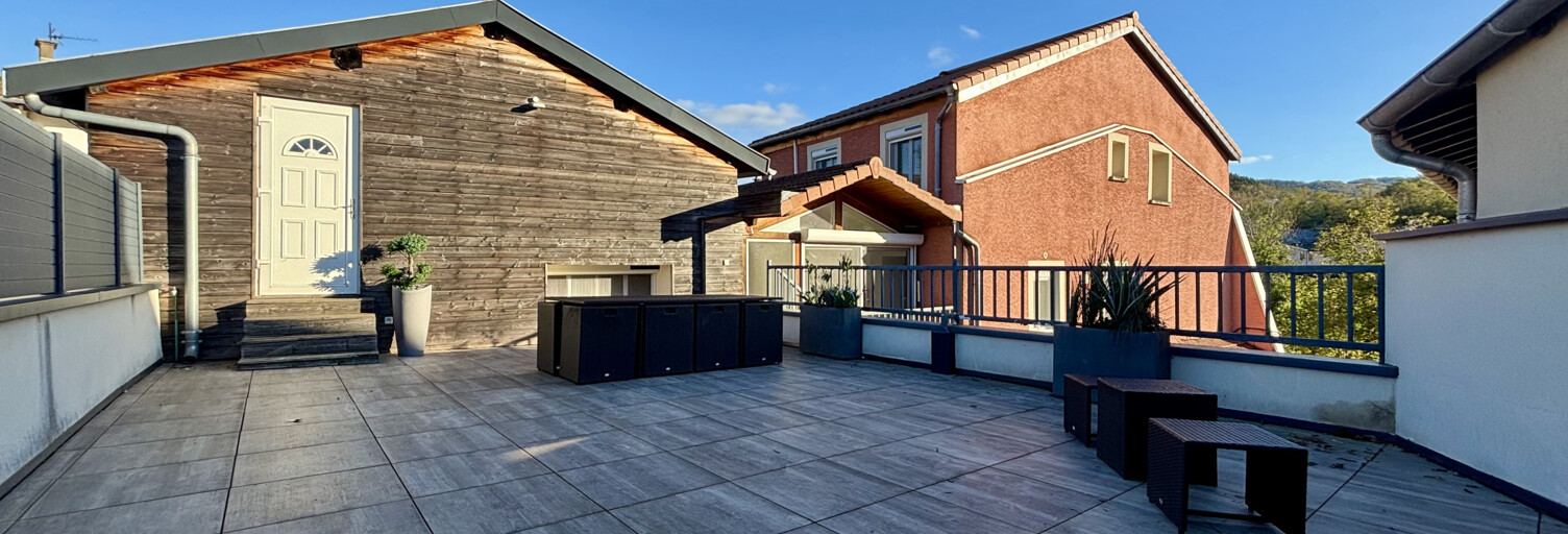 Maison 7 Pièces 205 m² à vendre à Vindry-sur-Turdine (69490)