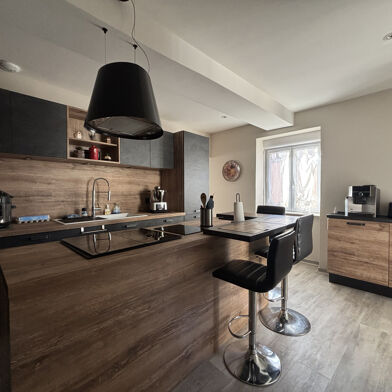 Maison 7 pièces 399000 €