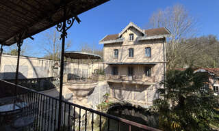 Maison 10 Pièces 265 m² à louer à Vernaison (69390)