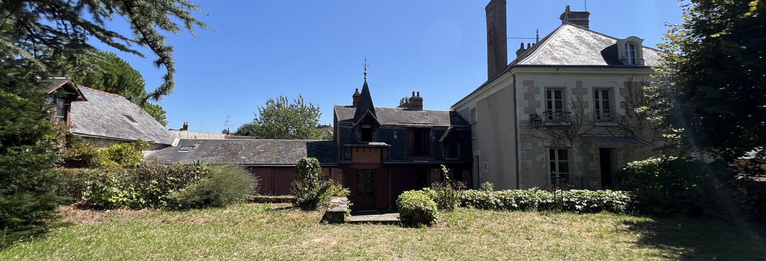 Maison 9 Pièces 250 m² à vendre à Cour-Cheverny (41700)